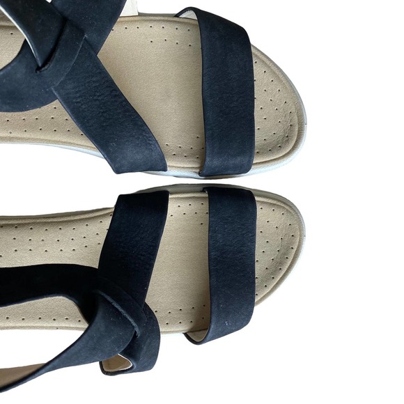 ECCO Black Velvet Suede Comfy Sandals Womens Size 8/8.5 (39) - Picture 2 of 14